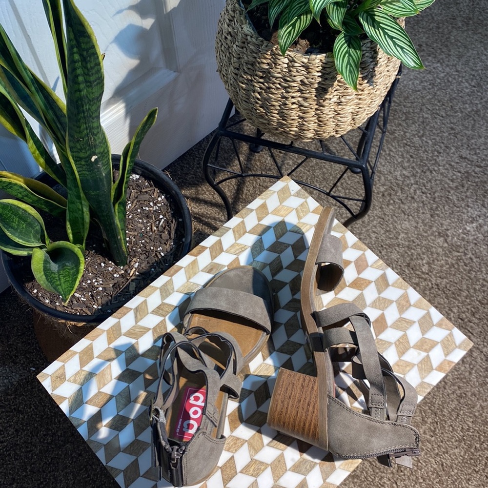 Taupe POP block heel sandals - Picture 6 of 6